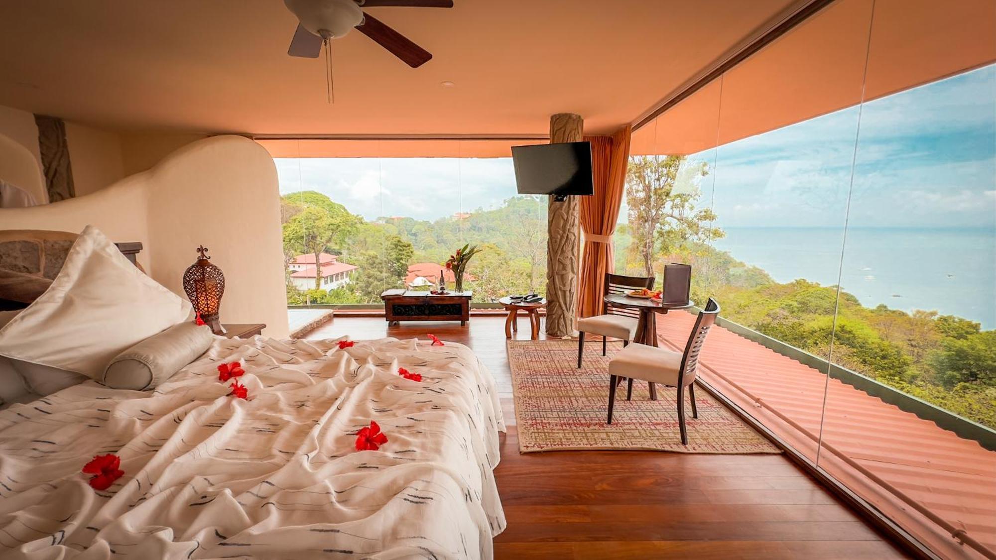 Issimo Suites (Adults Only) Manuel Antonio Luaran gambar