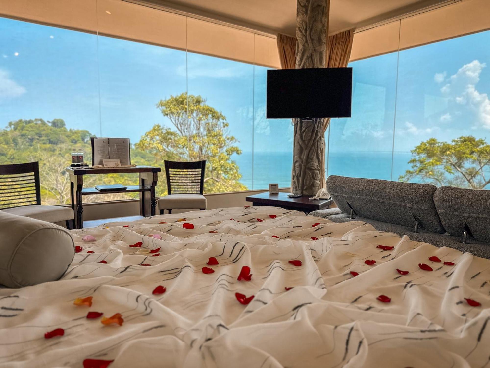 Issimo Suites (Adults Only) Manuel Antonio Luaran gambar