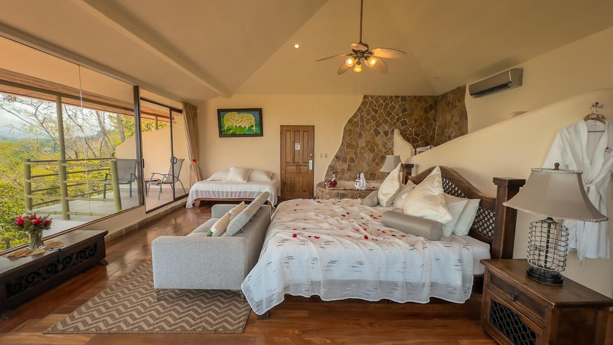 Issimo Suites (Adults Only) Manuel Antonio Luaran gambar