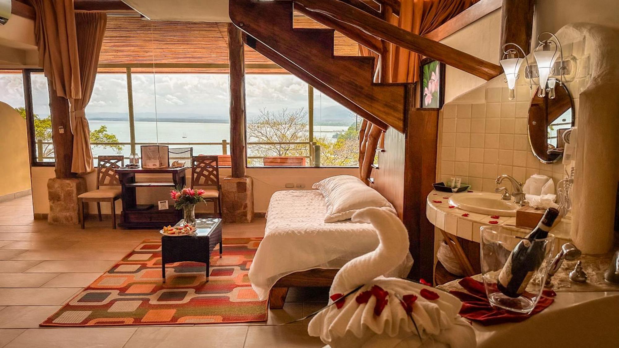 Issimo Suites (Adults Only) Manuel Antonio Luaran gambar