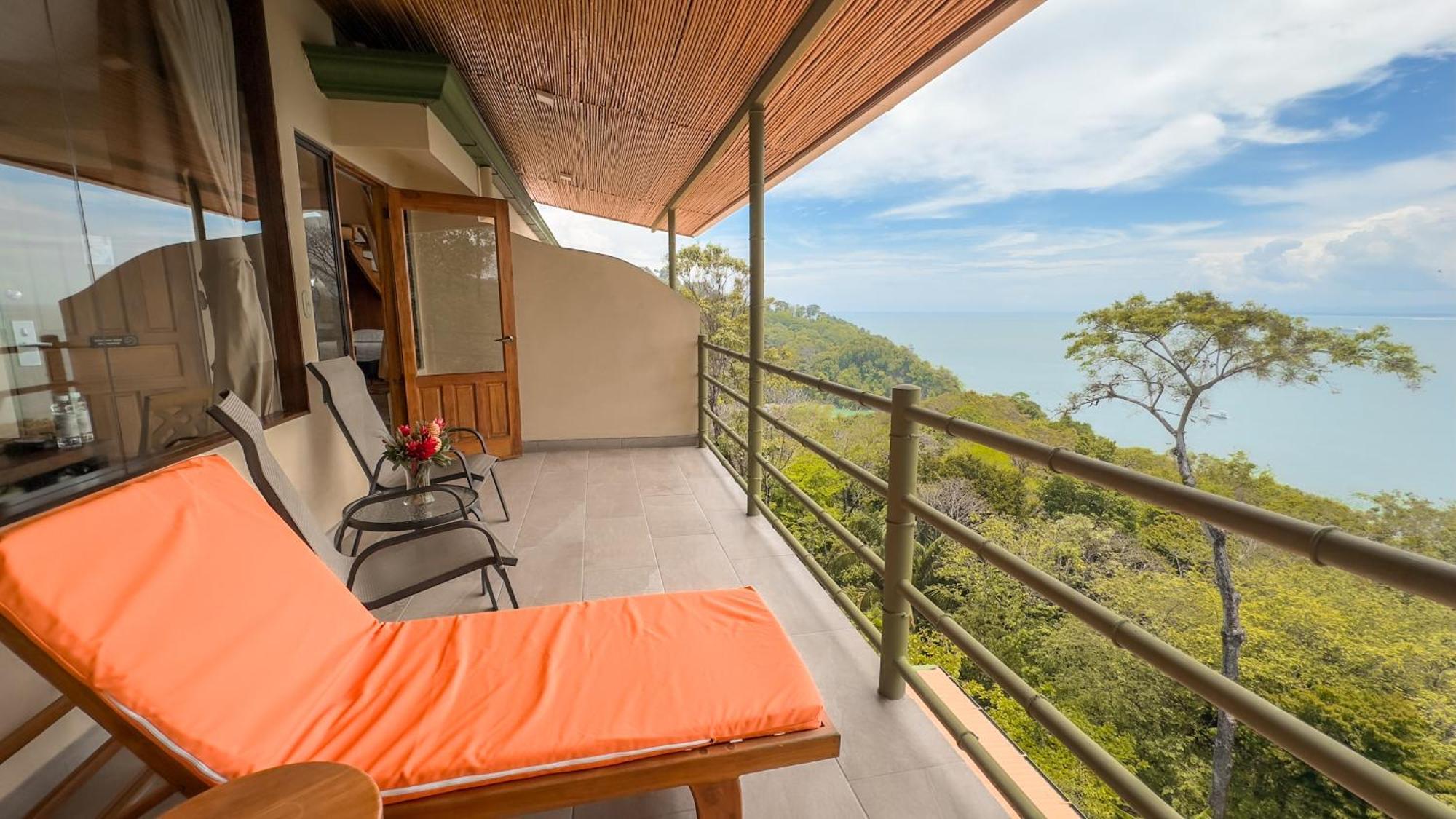 Issimo Suites (Adults Only) Manuel Antonio Luaran gambar