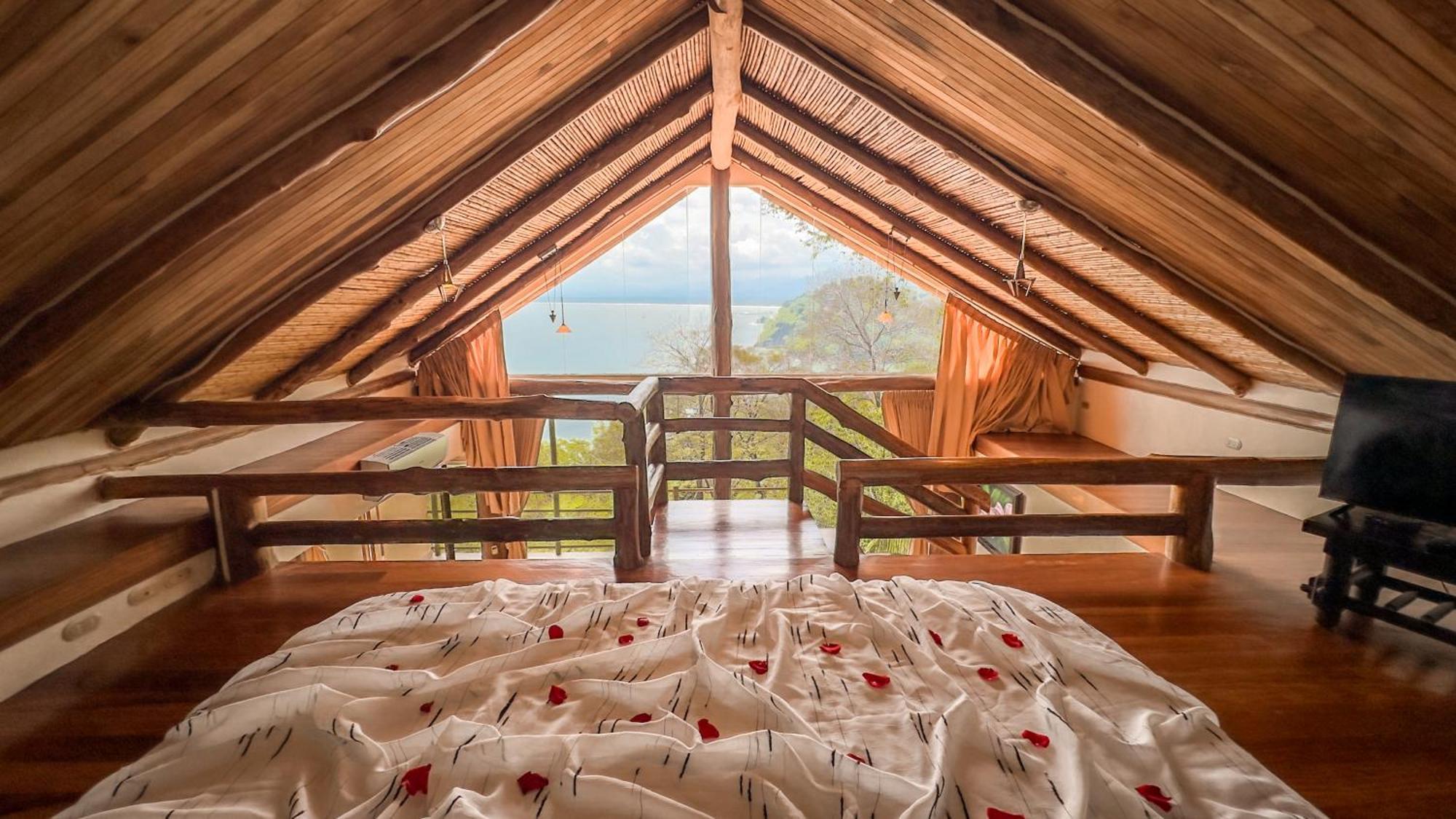 Issimo Suites (Adults Only) Manuel Antonio Luaran gambar