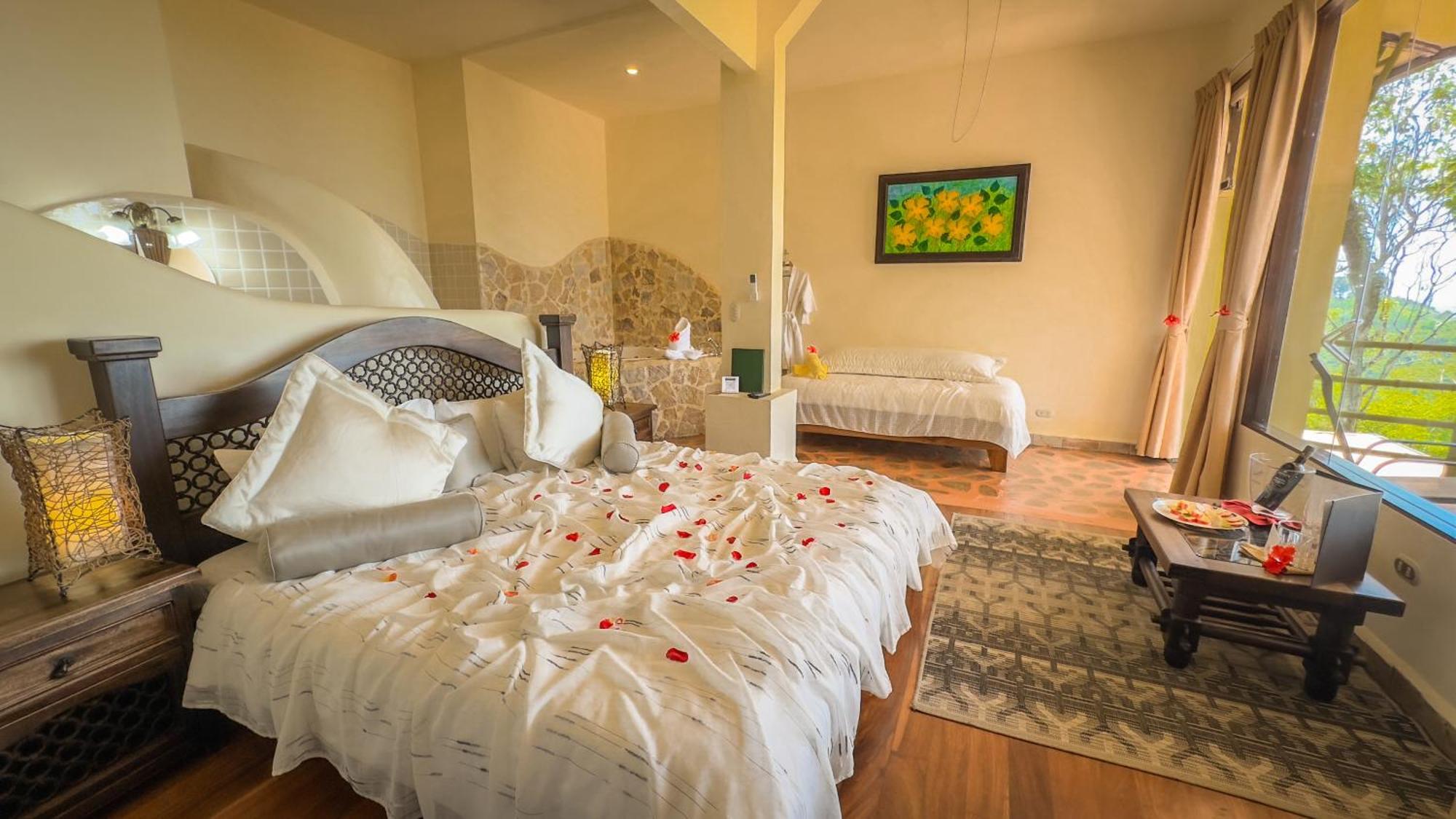 Issimo Suites (Adults Only) Manuel Antonio Luaran gambar