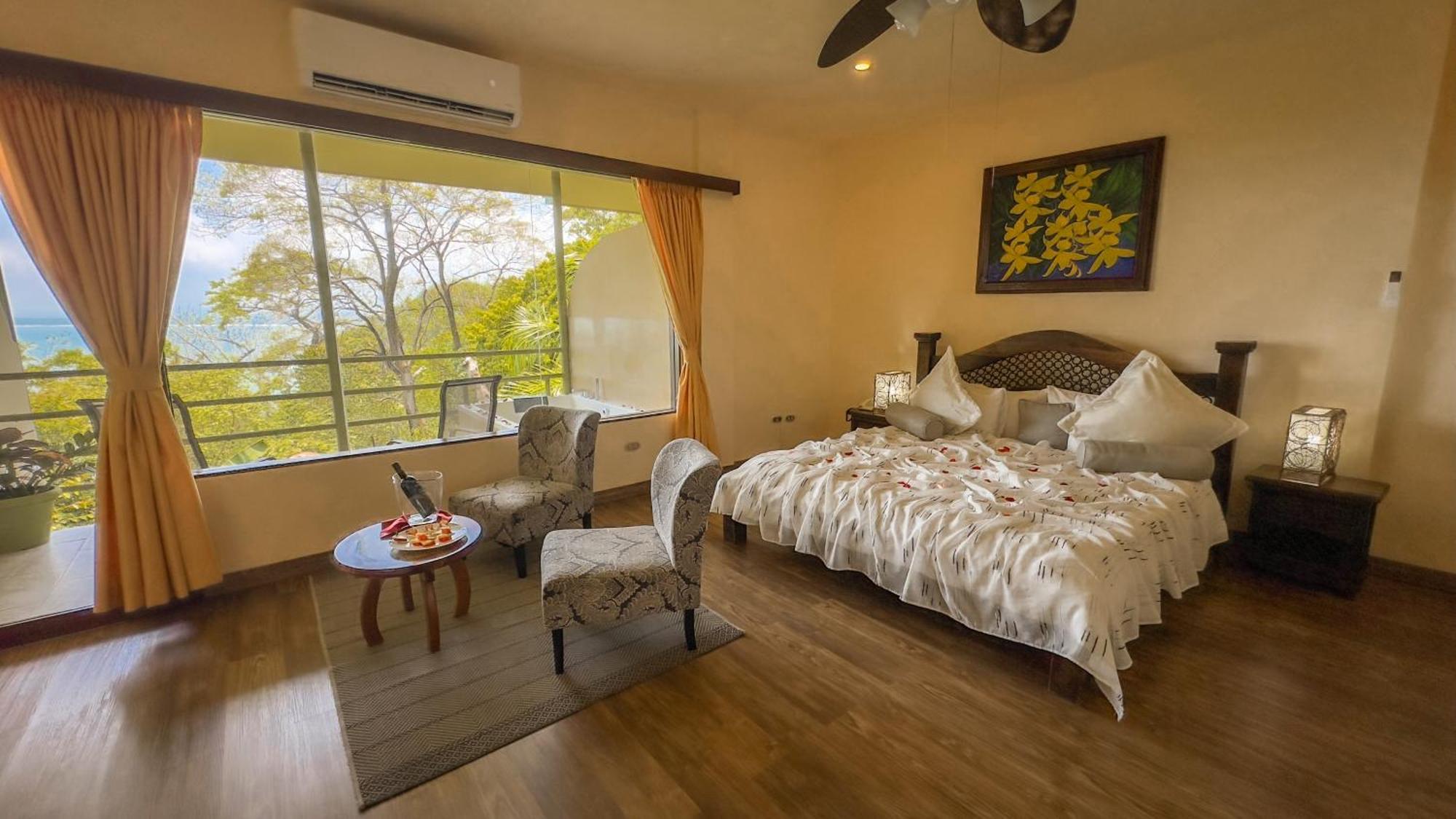Issimo Suites (Adults Only) Manuel Antonio Luaran gambar