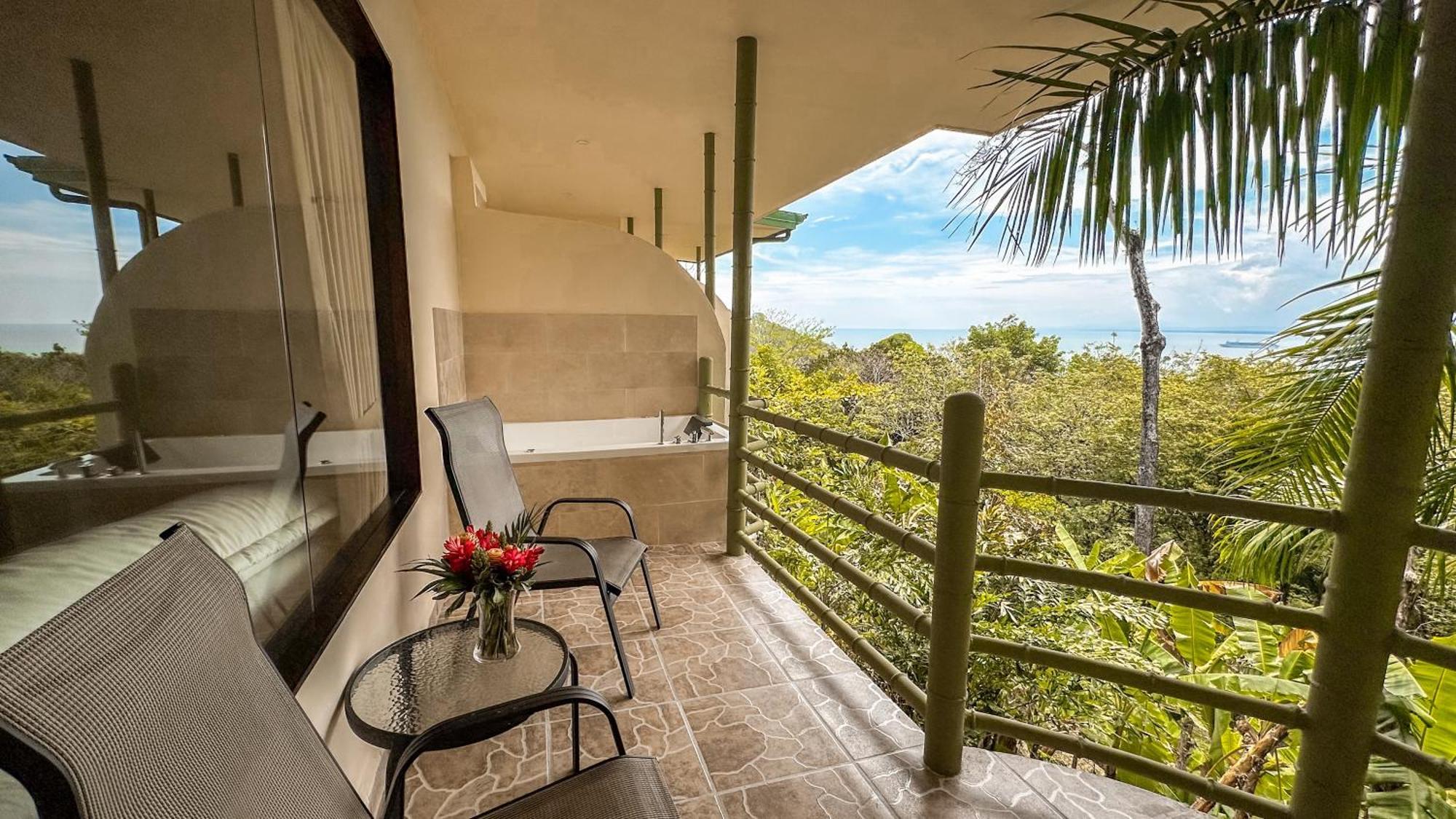 Issimo Suites (Adults Only) Manuel Antonio Luaran gambar