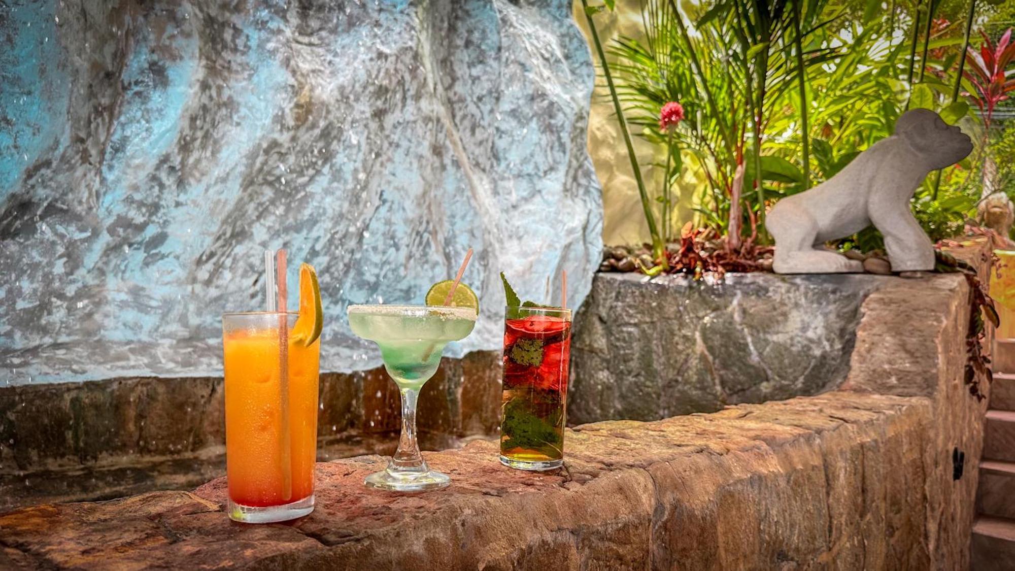 Issimo Suites (Adults Only) Manuel Antonio Luaran gambar